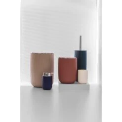 Wenko Schwingdeckeleimer Agropoli S Kosmetikeimer Mit Schwingdeckel 2 L Altrosa 9 Wenko Schwingdeckeleimer Agropoli S Kosmetikeimer Mit Schwingdeckel 2 L Altrosa -Wenko 4008838351956 1068 04